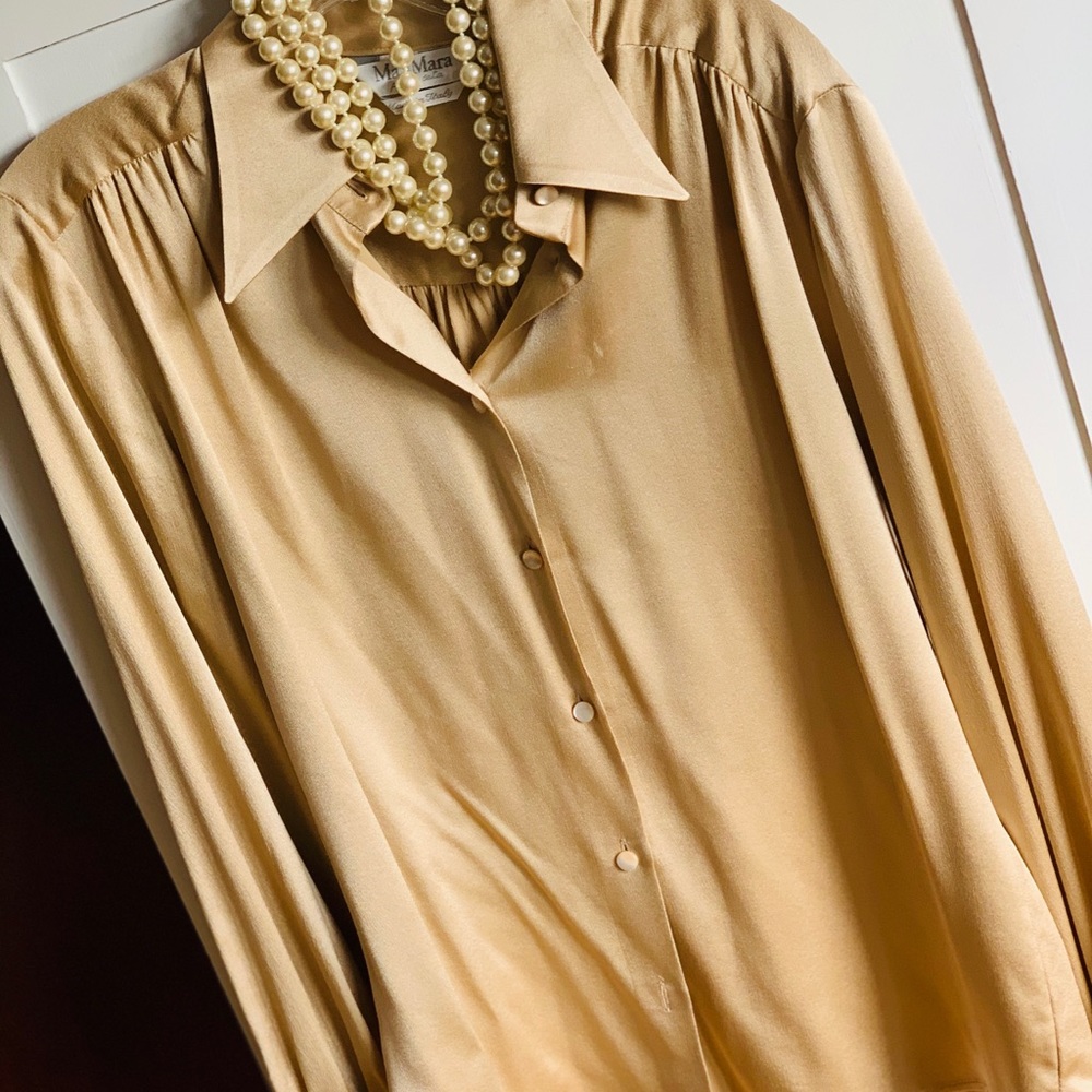 Max Mara Champagne Silk Blouse w French Cuffs